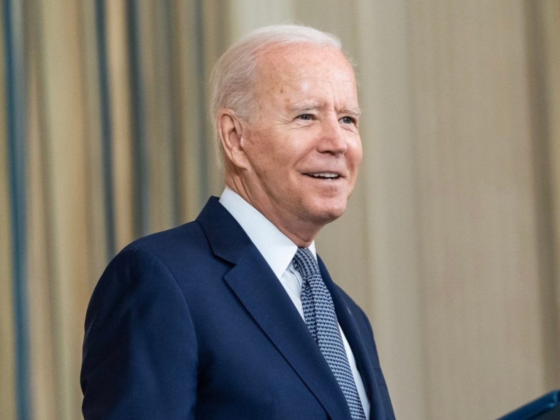 No momento, você está visualizando Índice de aprovação de Biden cai para 43%, o menor de sua presidência