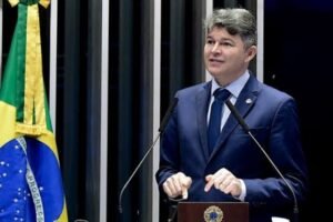 Leia mais sobre o artigo ‘Eleite’, ‘deputade’ e ‘parlamentare’: Deputado aciona PGR contra “Agência Brasil” por linguagem neutra