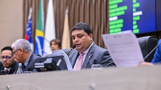 No momento, você está visualizando Proibição de Medidores Aéreos, CPI da Águas e Câmara Cidadã: Em 100 dias de gestão, Caio André mostra trabalho na CMM