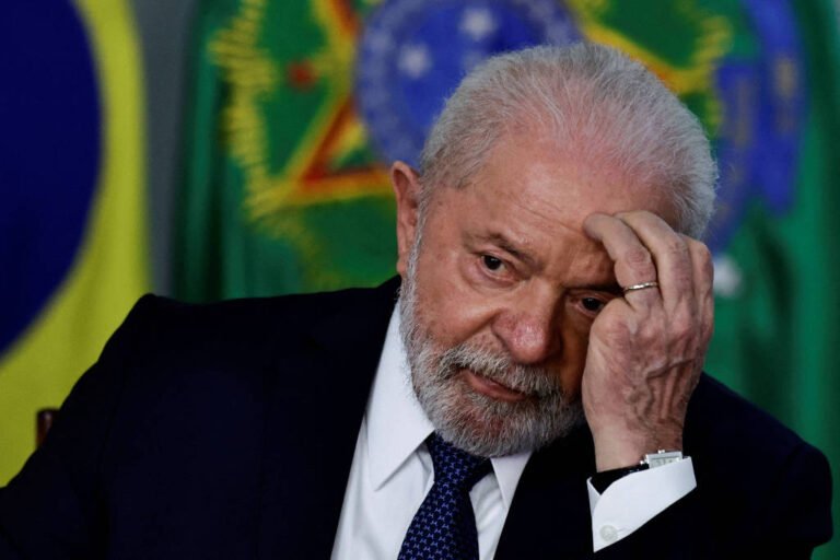 Leia mais sobre o artigo Lula faz reunião de emergência após várias derrotas do governo na Câmara
