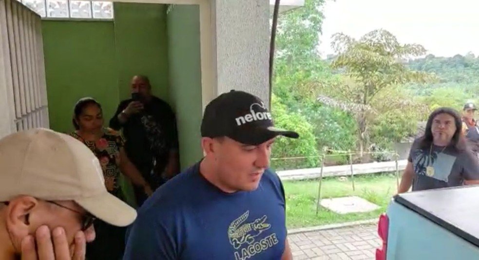 No momento, você está visualizando Prefeito de Borba York, Simão Peixoto se entrega à polícia após ser afastado do cargo