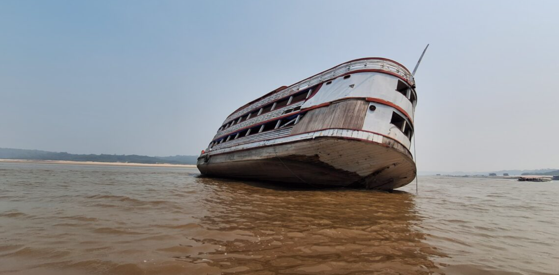 No momento, você está visualizando Seca no Amazonas: Nível do rio Negro bate novo recorde e chega a 13,49 metros