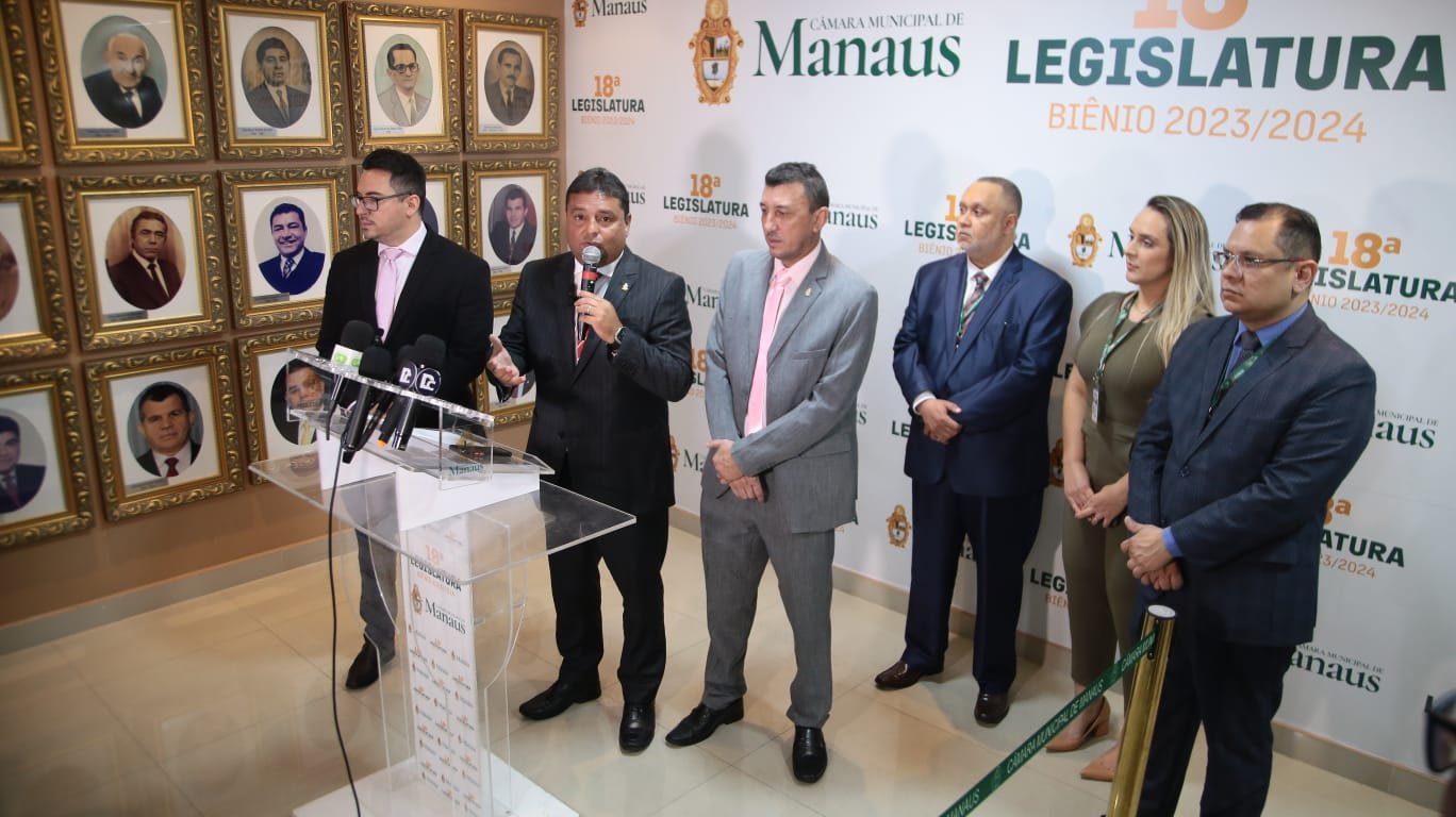 No momento, você está visualizando Caio André promove reparação histórica e empossa aprovados do concurso de 2003 nesta terça-feira (31/10)