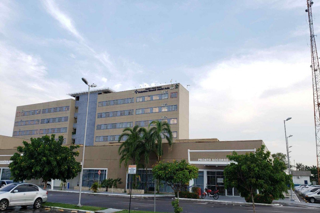 No momento, você está visualizando Médicos do hospital Delphina Aziz estão com salários atrasados devido à falta de repasses do governo
