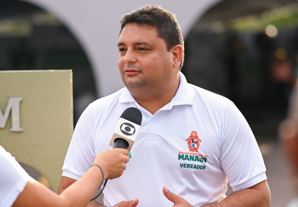 No momento, você está visualizando Bastidores da política: Caio André é cortejado por lideranças e pode ser vice-prefeito