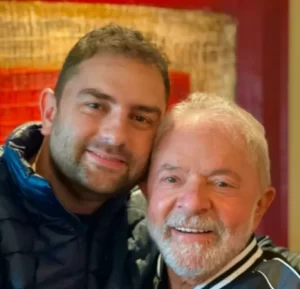 Leia mais sobre o artigo Luís Cláudio Lula, dirigente do Parintins FC, pede apoio para montar time que vai disputar o Campeonato Amazonense de 2024