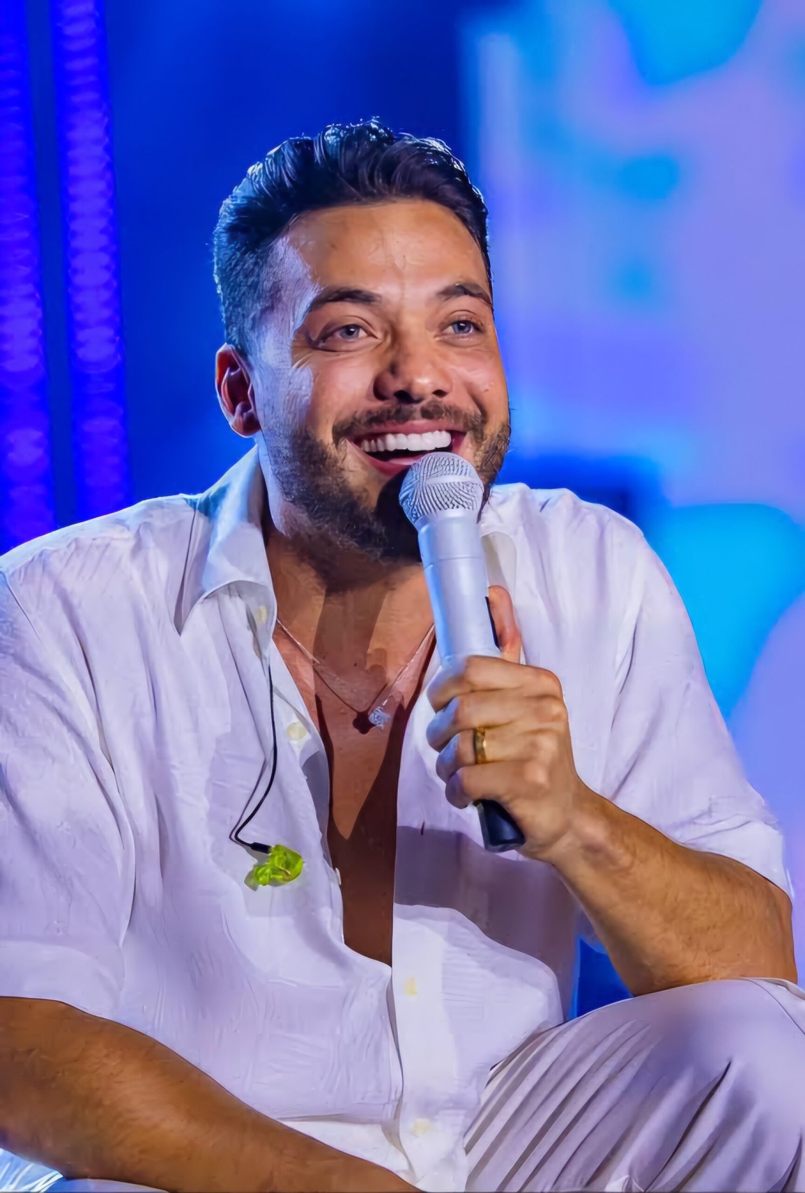 No momento, você está visualizando Sem licitação, Prefeito de Tefé vai gastar R$ 1,2 milhão em show de Wesley Safadão