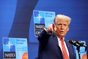 Leia mais sobre o artigo Trump chama de OTAN de “covarde” e critica falta de apoio em conflito no Oriente Médio