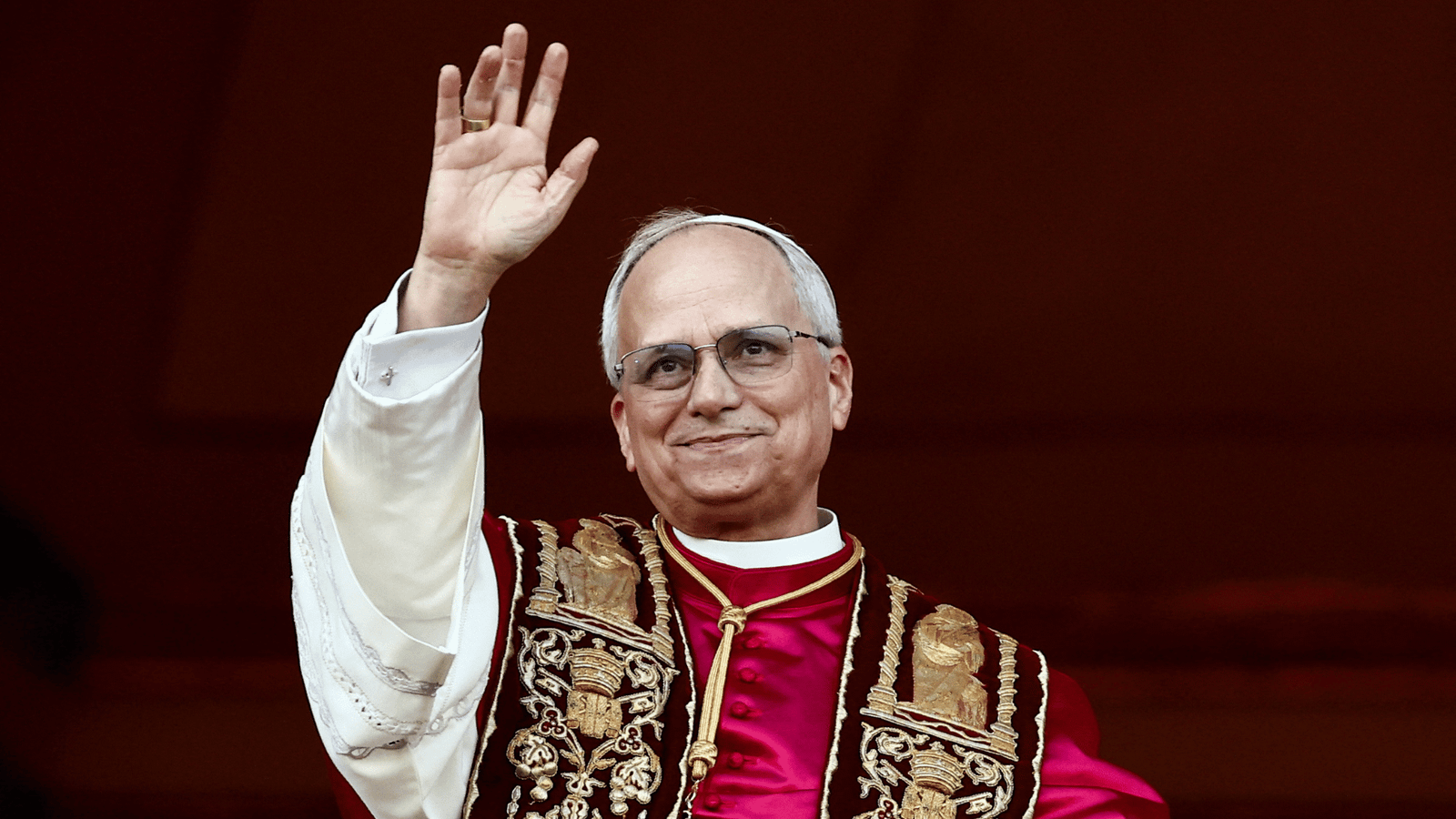 No momento, você está visualizando Papa Leão XIV será internado nesta terça-feira para cirurgia no pulmão